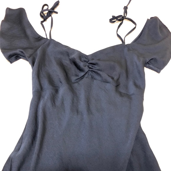 Satin dress in navy blue - Picture 2 of 10